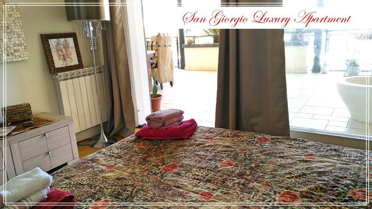 San Giorgio Luxury Apartment Taormina-Panoramic Pool & Parking Space Eksteriør billede