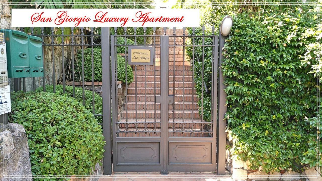 San Giorgio Luxury Apartment Taormina-Panoramic Pool & Parking Space Eksteriør billede